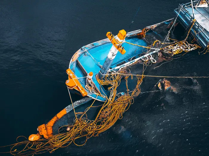 Specialist marine technical operation at sea